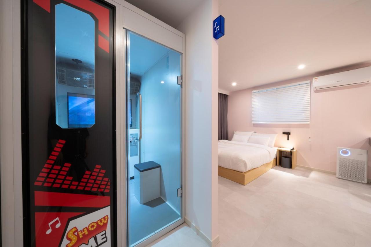 Object Aank Hotel Gumi Esterno foto