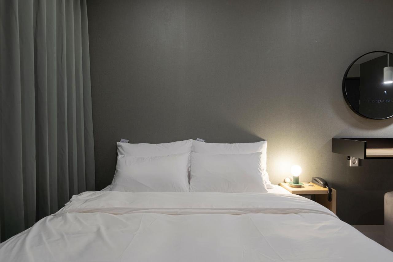 Object Aank Hotel Gumi Esterno foto
